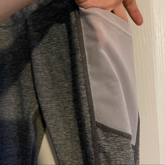 ✨LEG3ND Grey & White Athletic Leggings✨ - Picture 6 of 10